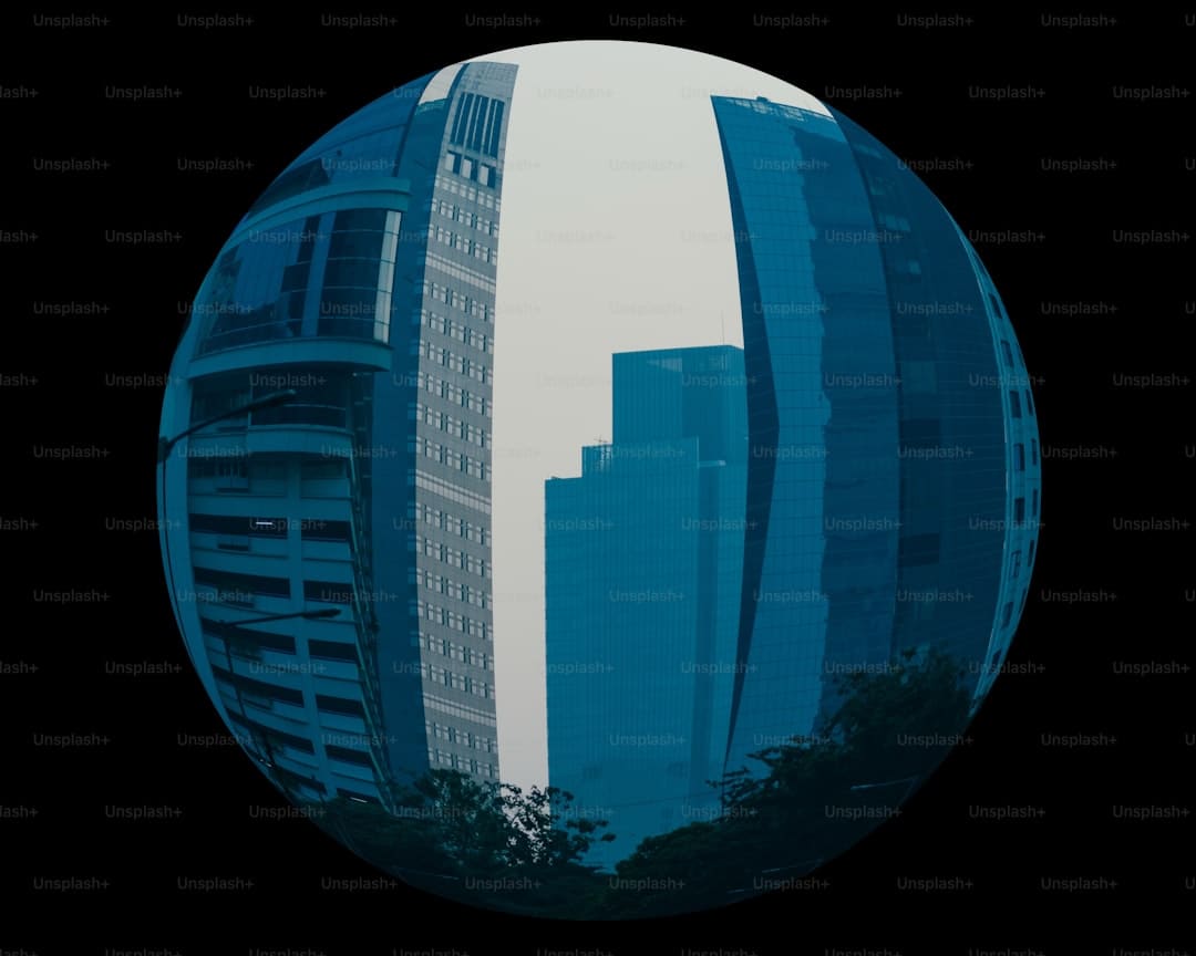 《与晋长安》三个身份是什么？